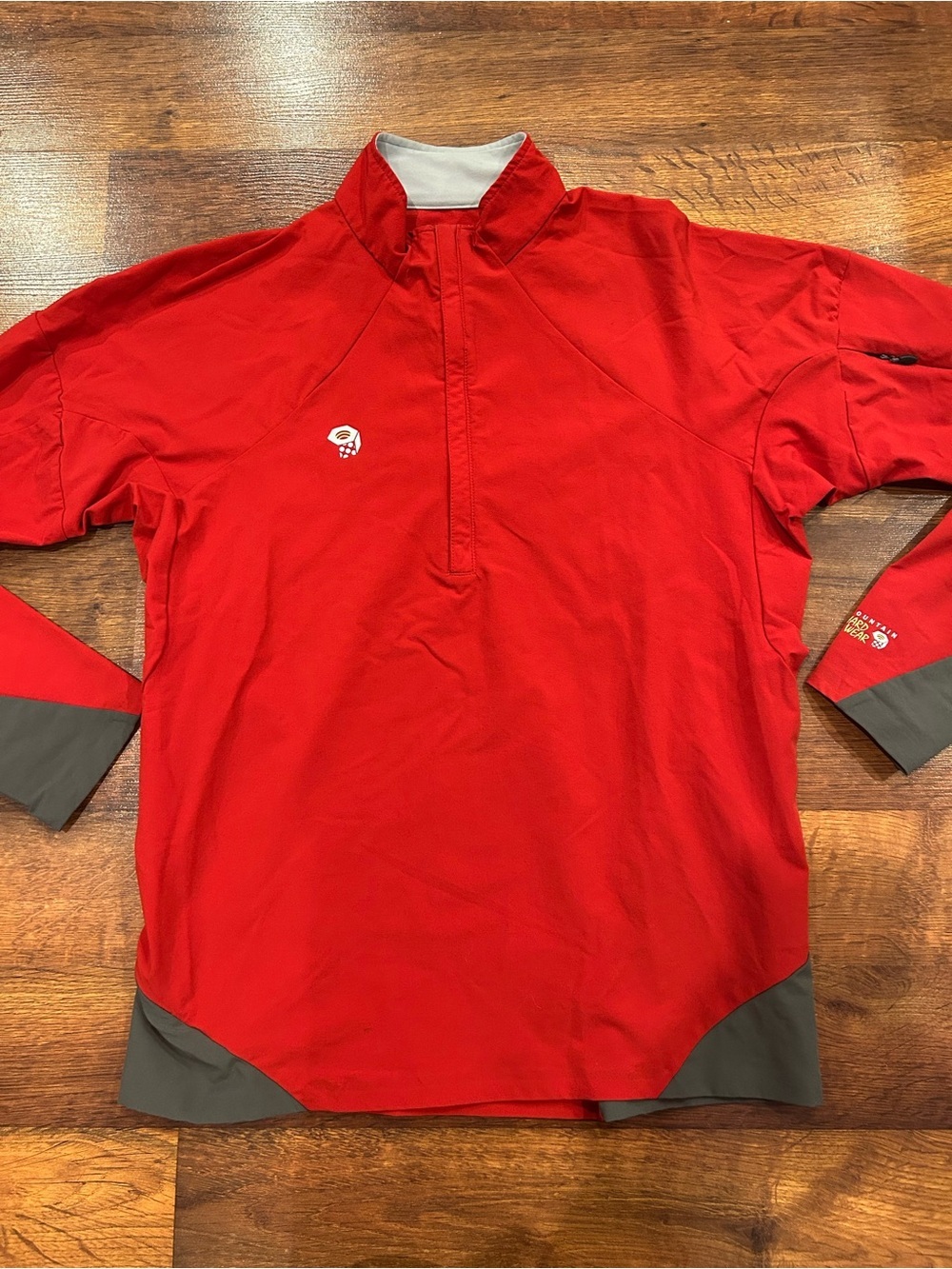 Mountain Hardwear Men’s Medium 1/4 Zip Kor Preshell Pullover Red Pockets
